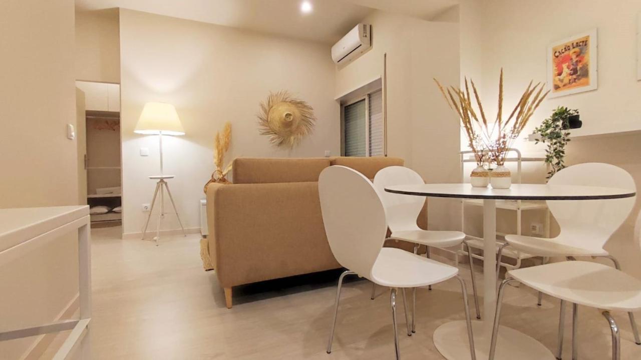 Naty Studio With Terrace Vila Nova de Famalicão Buitenkant foto